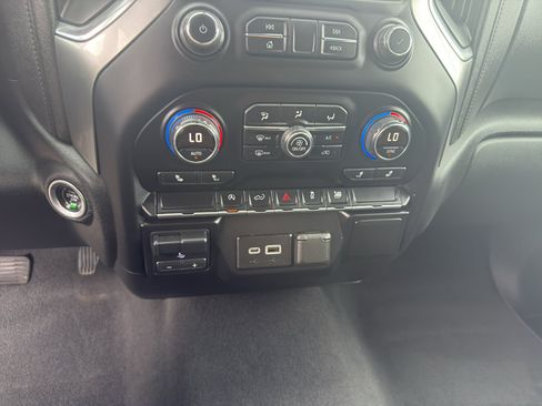Certified 2019 Chevrolet Silverado 1500 LT w/ All-Star Edition AWD/4WD image 21