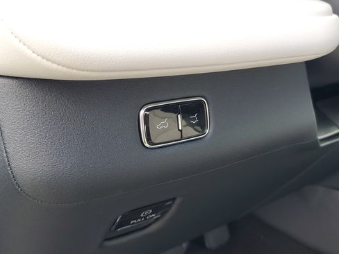 New 2026 Lincoln Navigator Reserve AWD/4WD image 14