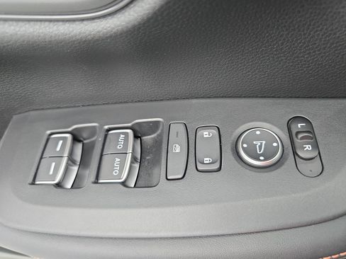 Used 2023 Honda HR-V Sport image 27