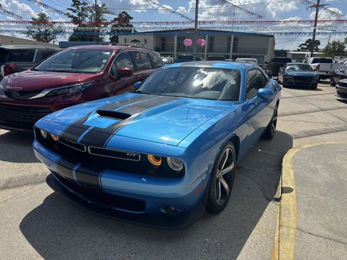 Certified 2019 Dodge Challenger GT w/ Driver Convenience Group image 3