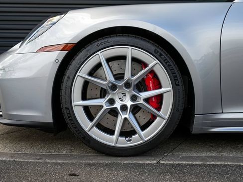 Certified 2026 Porsche 911 Targa 4S AWD/4WD image 13