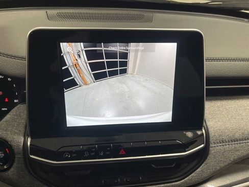 New 2026 Jeep Compass Latitude image 14