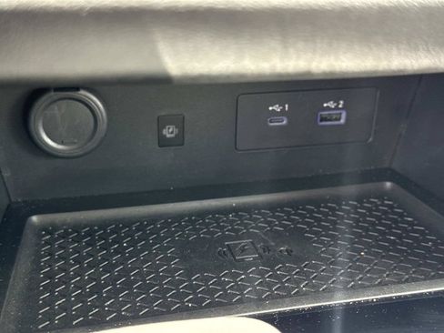 Used 2023 Nissan Pathfinder SL AWD/4WD image 28