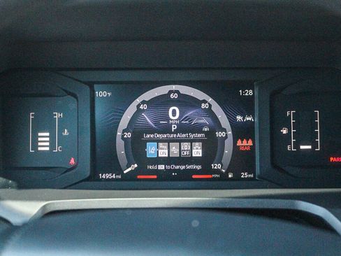 Used 2025 Toyota Tacoma SR5 AWD/4WD image 14