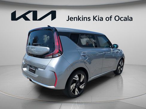 Certified 2023 Kia Soul GT-Line FWD image 3
