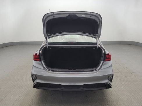 Used 2023 Kia Forte LXS w/ LXS Technology Package image 29