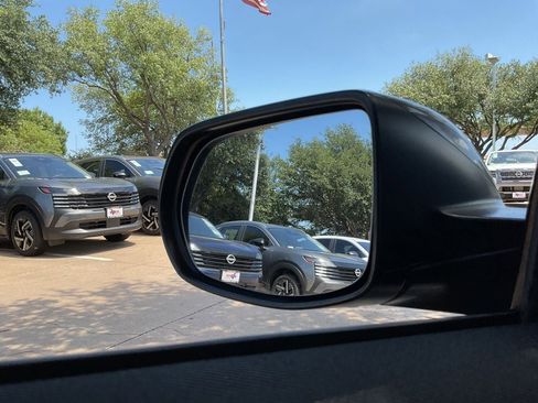 Used 2019 Honda HR-V LX image 18