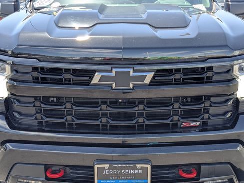 Used 2023 Chevrolet Silverado 1500 LT Trail Boss w/ Convenience Package II AWD/4WD image 10
