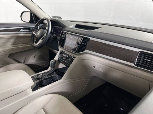 Used 2023 Volkswagen Atlas SE AWD/4WD image 28