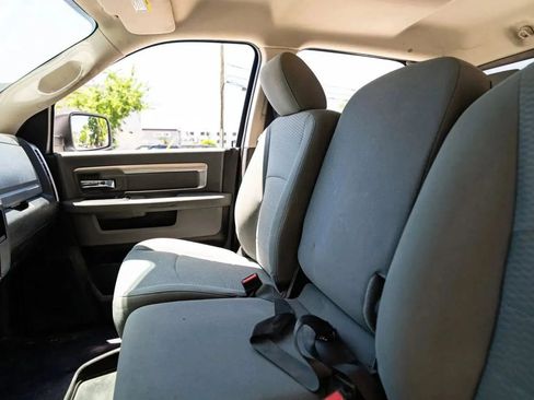 Used 2019 RAM 1500 Classic SLT w/ Protection Group AWD/4WD image 40