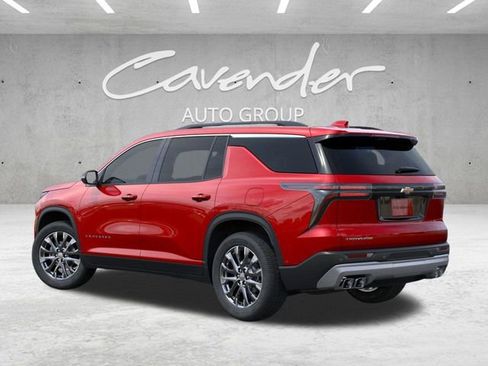 New 2026 Chevrolet Traverse LT w/ Sun and Wheel Package FWD image 3