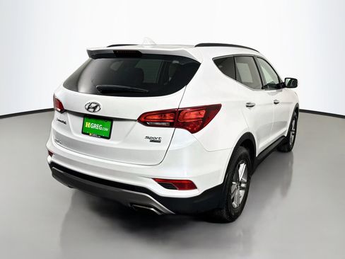 Used 2017 Hyundai Santa Fe Sport AWD/4WD image 10