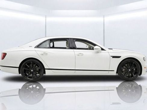 Used 2024 Bentley Flying Spur V8 AWD/4WD image 6