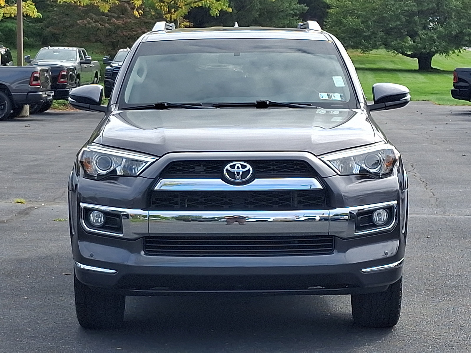 Used 2018 Toyota 4Runner Limited AWD/4WD image 2