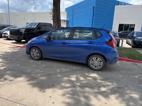 Used 2016 Honda Fit LX image 2