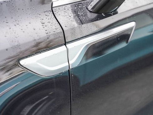 Certified 2023 Kia Sorento EX image 8