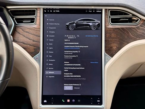 Used 2017 Tesla Model X 100D image 14