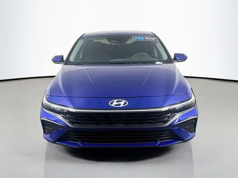 Used 2024 Hyundai Elantra SEL FWD image 2