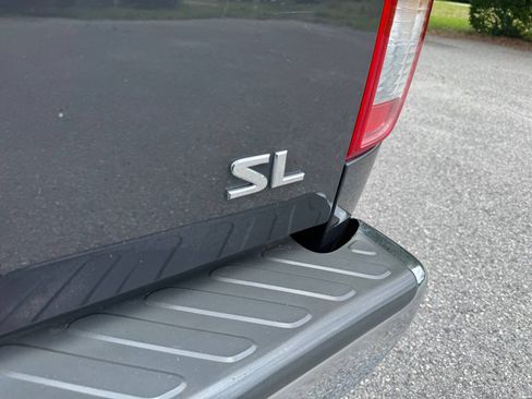 Used 2011 Nissan Frontier SL RWD image 36