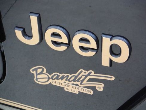 Used 2025 Jeep Gladiator Sport AWD/4WD image 24