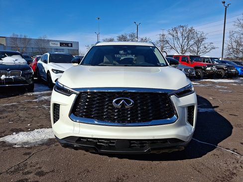 Certified 2023 INFINITI QX60 Luxe w/ Cargo Package image 2