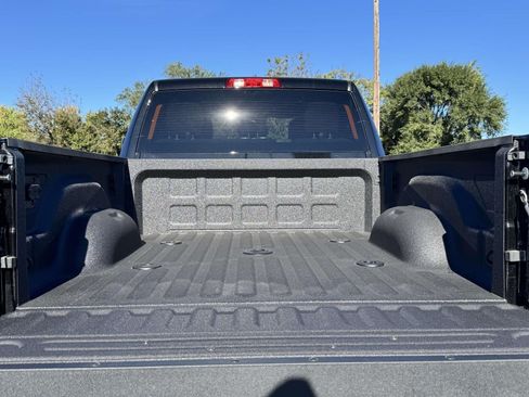 New 2026 RAM 3500 Big Horn AWD/4WD image 18