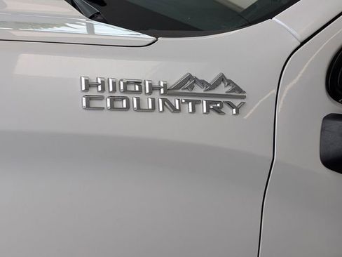 Certified 2022 Chevrolet Silverado 1500 High Country image 5