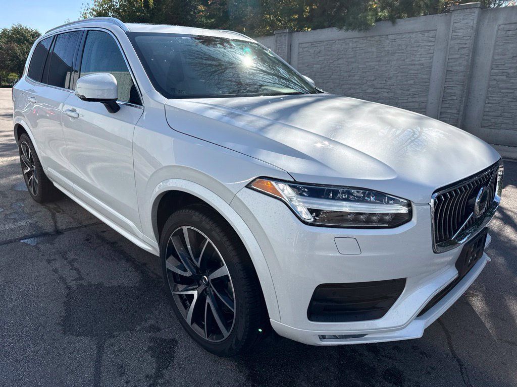 Used 2021 Volvo XC90 T6 Momentum w/ Climate Package AWD/4WD image 8