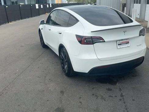 Used 2025 Tesla Model Y Performance AWD/4WD image 11