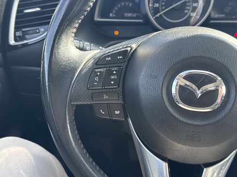Used 2015 MAZDA MAZDA3 i Touring w/ Technology Package image 18