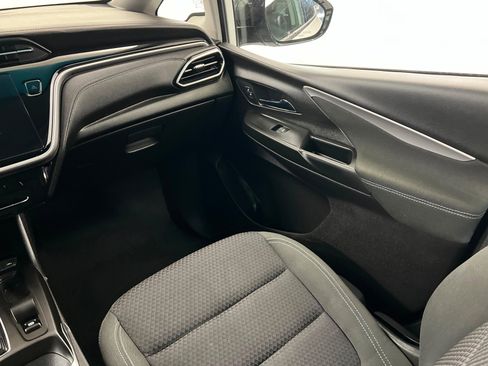 Used 2022 Chevrolet Bolt LT image 11