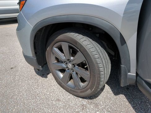 Used 2025 Honda Pilot Sport image 39