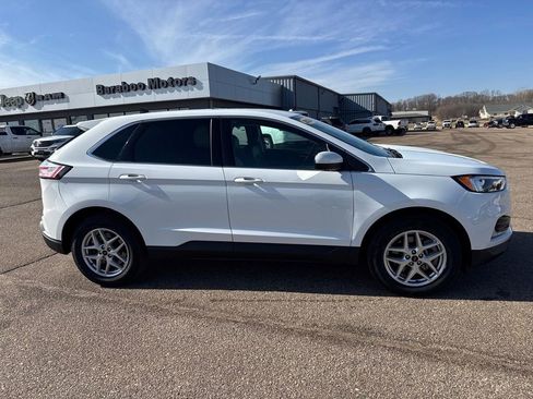 Used 2024 Ford Edge SEL AWD/4WD image 2