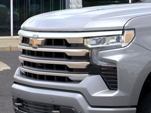 New 2026 Chevrolet Silverado 1500 High Country w/ Technology Package AWD/4WD image 13