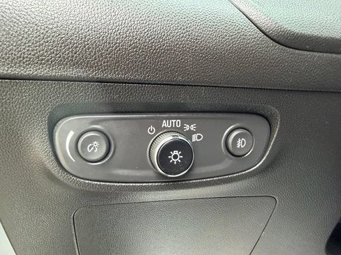 Certified 2023 Buick Encore GX Preferred FWD image 16