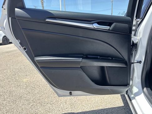Used 2019 Ford Fusion Energi Titanium FWD image 24