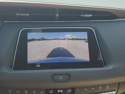 Used 2023 Cadillac XT4 Sport FWD image 17