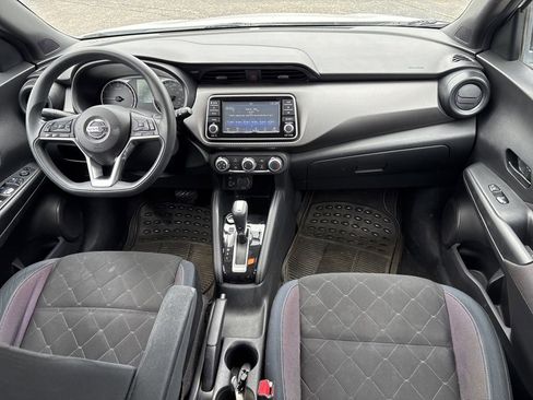 Used 2018 Nissan Kicks S FWD image 10
