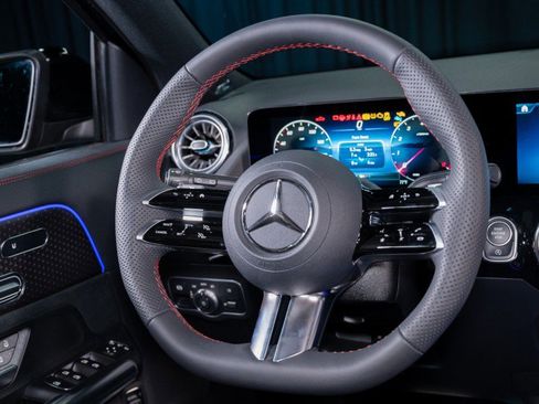 New 2026 Mercedes-Benz GLA 250 image 15