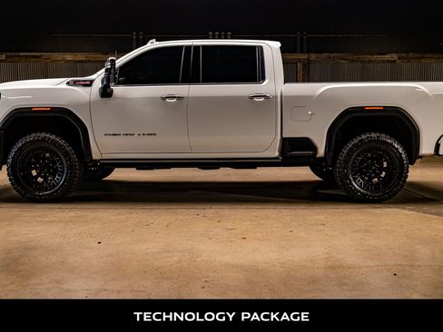 Used 2025 GMC Sierra 3500 Denali w/ Denali Reserve Package image 6