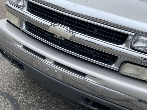 Used 2005 Chevrolet Suburban LT w/ Preferred Equipment Group image 35