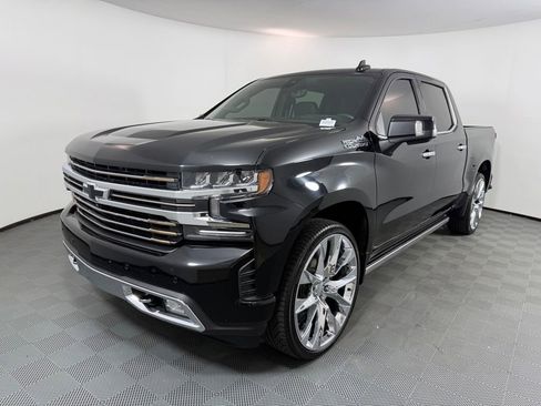 Used 2019 Chevrolet Silverado 1500 High Country w/ Technology Package AWD/4WD image 1