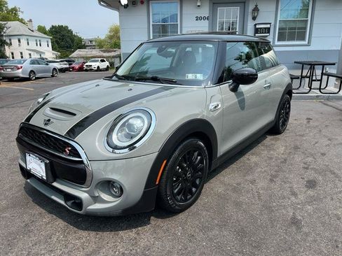 Used 2021 MINI Cooper S w/ 6.5" Touchscreen Package FWD image 3