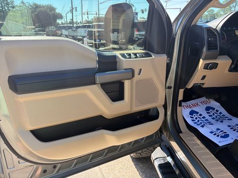 Used 2019 Ford F250 XLT w/ XLT Value Package image 18
