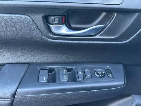 Used 2023 Honda CR-V EX image 11