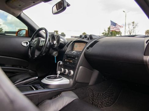 Used 2007 Nissan 350Z Grand Touring w/ Cargo Convenience Pkg RWD image 30