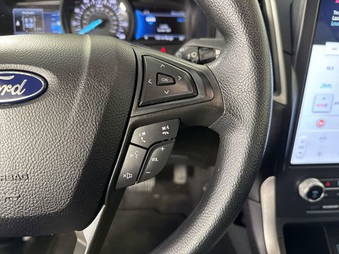 Used 2023 Ford Edge SE image 13