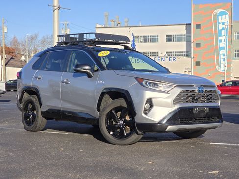 Used 2020 Toyota RAV4 XSE w/ XSE Grade Weather Package image 2