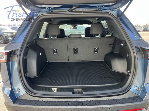 New 2026 Chevrolet Equinox LT w/ LPO, Floor Liner Package AWD/4WD image 11