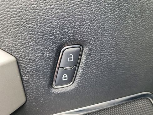 Used 2019 Ford F250 Lariat w/ Tow Technology Bundle image 11